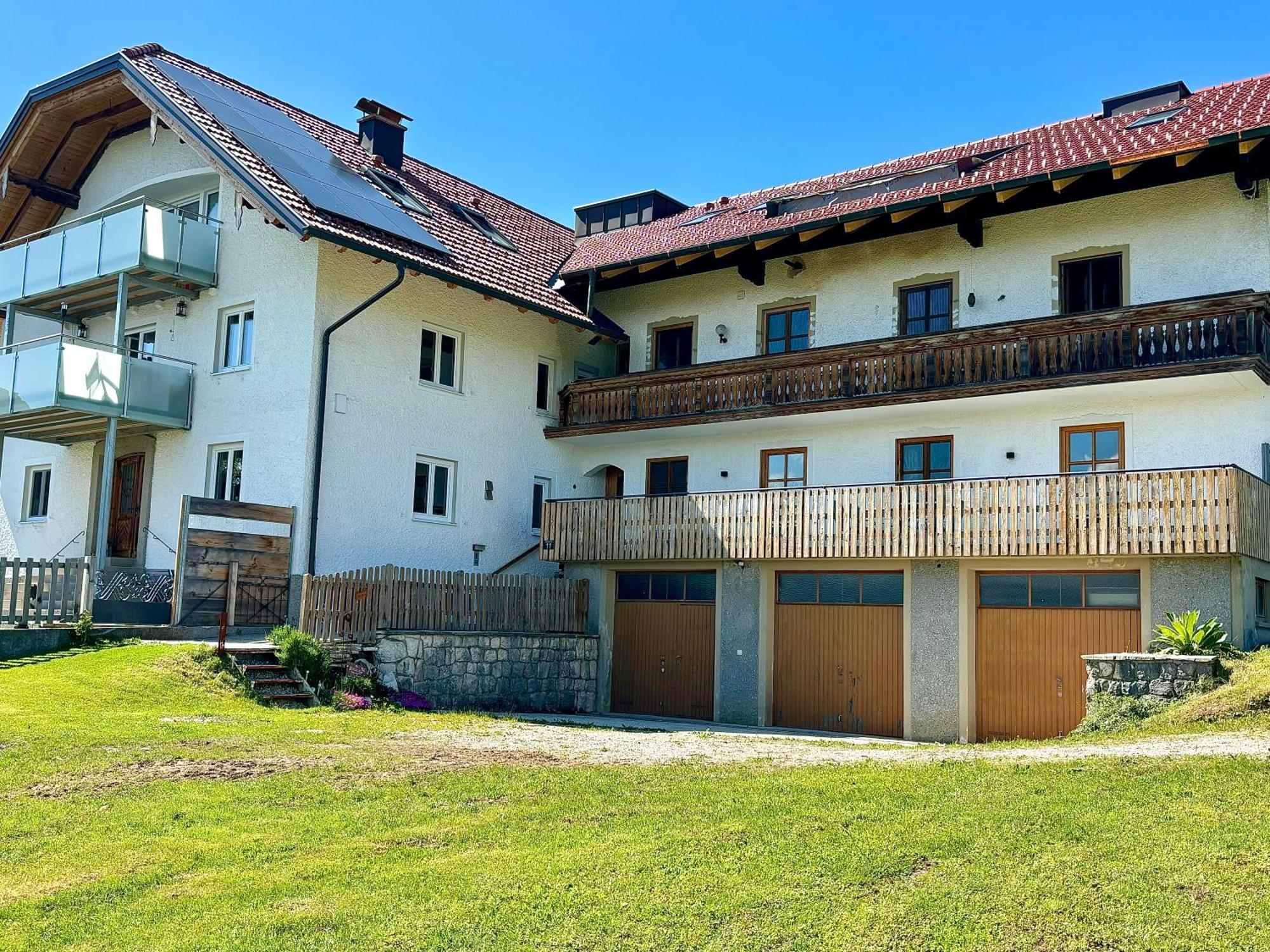 Gaesthaus "Seeblick" Seekirchen am Wallersee Exterior photo